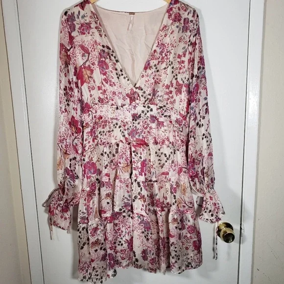 Free People Delicate & Femine Floral Long Sleeve Dress - Picture 1 of 7